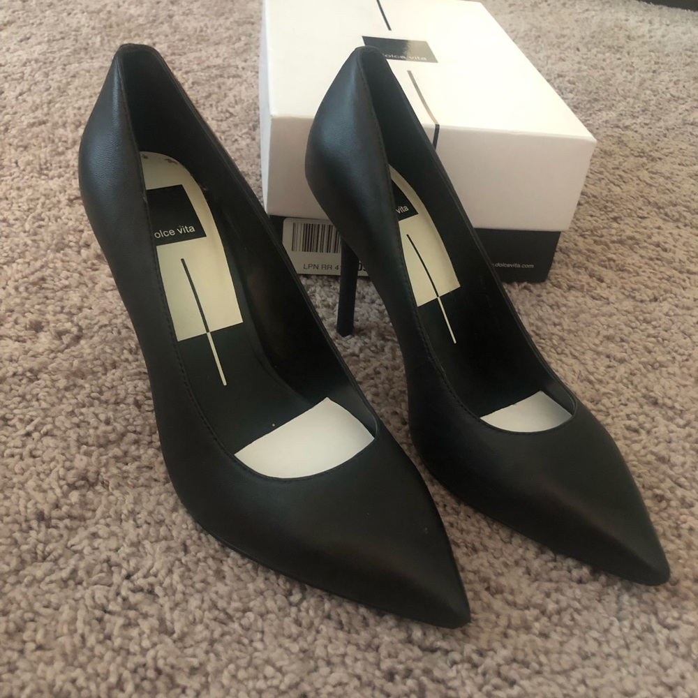 Dolce Vita Mika Black Pumps size 8